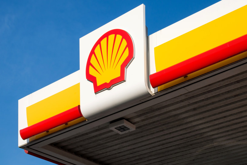 Po wakacjach taniej będzie można zatankować na stacjach Shell. /123RF/PICSEL