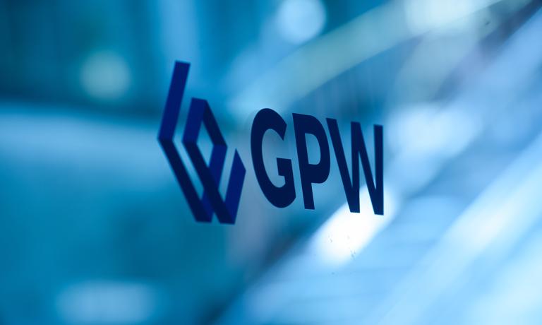 Optymistyczny początek września na GPW i WIG20 przerywa serie. Tylko energetyka na minusie