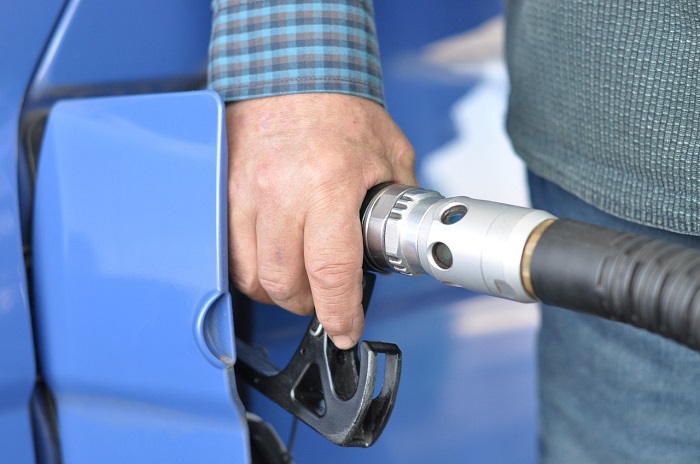 Ceny paliw mocno w dół. Mamy już piątkę z przodu! – AgroNews – Wiadomości rolnicze