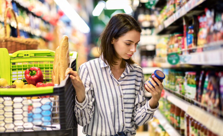 Co to jest shrinkflacja? Nie zmieniają cen, ale zmniejszają produkty