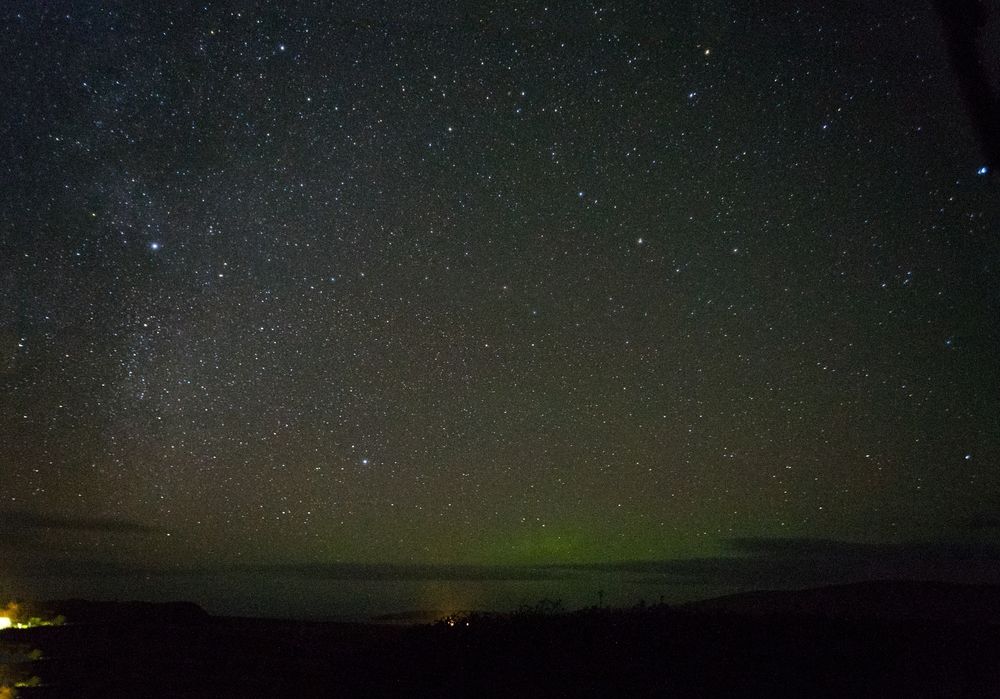 Zorza polarna Aurora Borealis na Orkadach w Szkocji