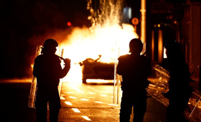 Wybuch prawicowych zamieszek w Dublinie po ataku nożem