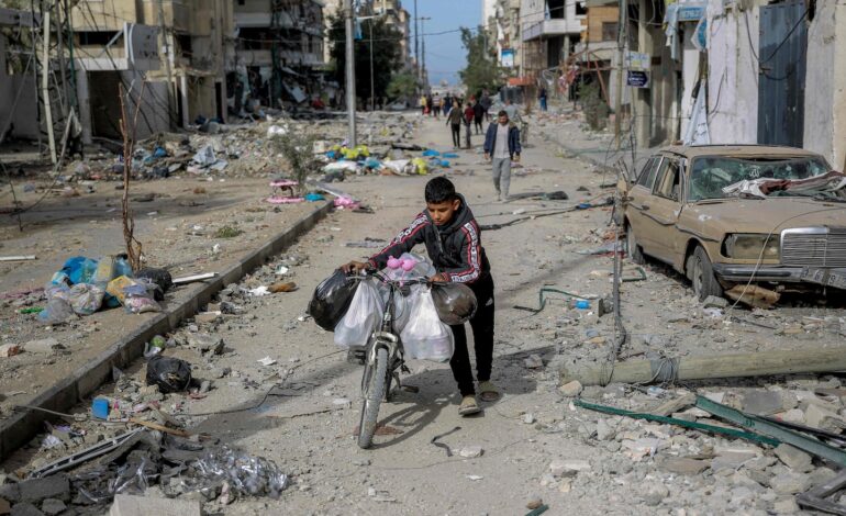 Pauza niesie ze sobą nowe niebezpieczeństwa, gdy wysiedleńcy z Gazy próbują znaleźć bezpieczeństwo