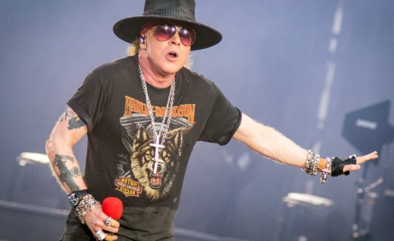 Axl Rose oskarżony o napaść na tle seksualnym w 1989 r. w nowym procesie sądowym