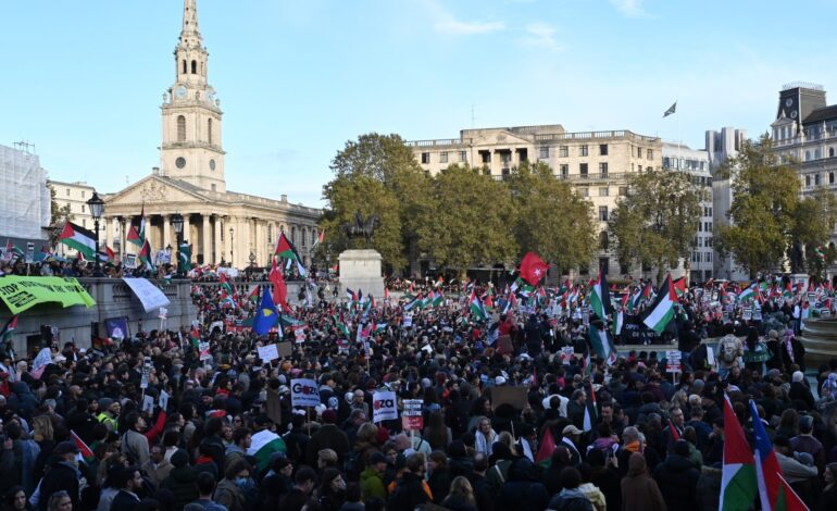 Protestujący gromadzą się na całym świecie, żądając natychmiastowego zawieszenia broni w Gazie |  Wiadomości o konflikcie izraelsko-palestyńskim