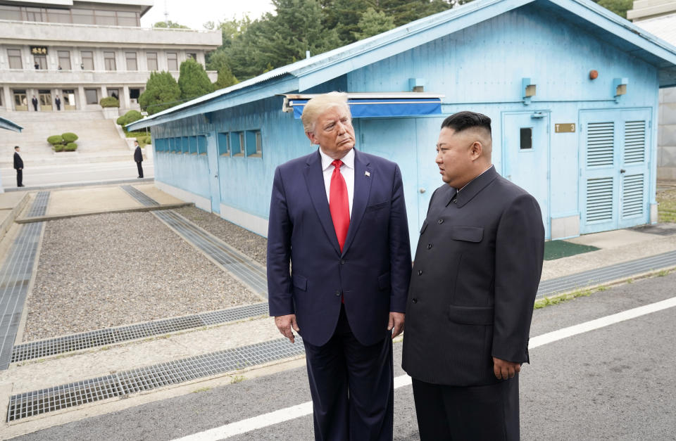 Były prezydent USA Donald Trump i przywódca Korei Północnej Kim Dzong Un w 2019 r.