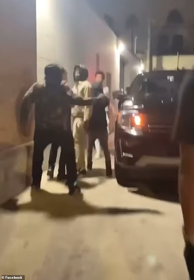 Na nagraniu widać, jak Obregon podchodzi do rapera i jego ekipy, po czym zostaje uderzony przez jednego z mężczyzn, w wyniku czego uderza w ceglaną ścianę
