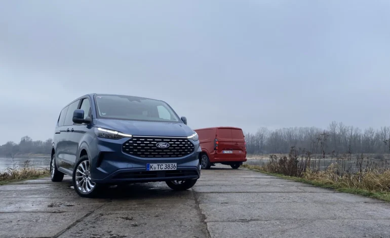 Nowy Ford Tourneo Custom: tak jeździ brat nadchodzącego VW Transportera