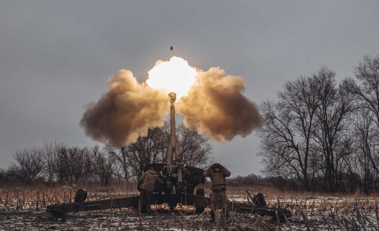 Ukraińska artyleria zmuszona do zaprzestania ostrzału Rosjan, głód amunicyjny w USA: raport