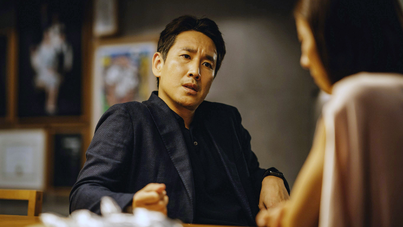 Lee Sun-Kyun w „Parasite”.