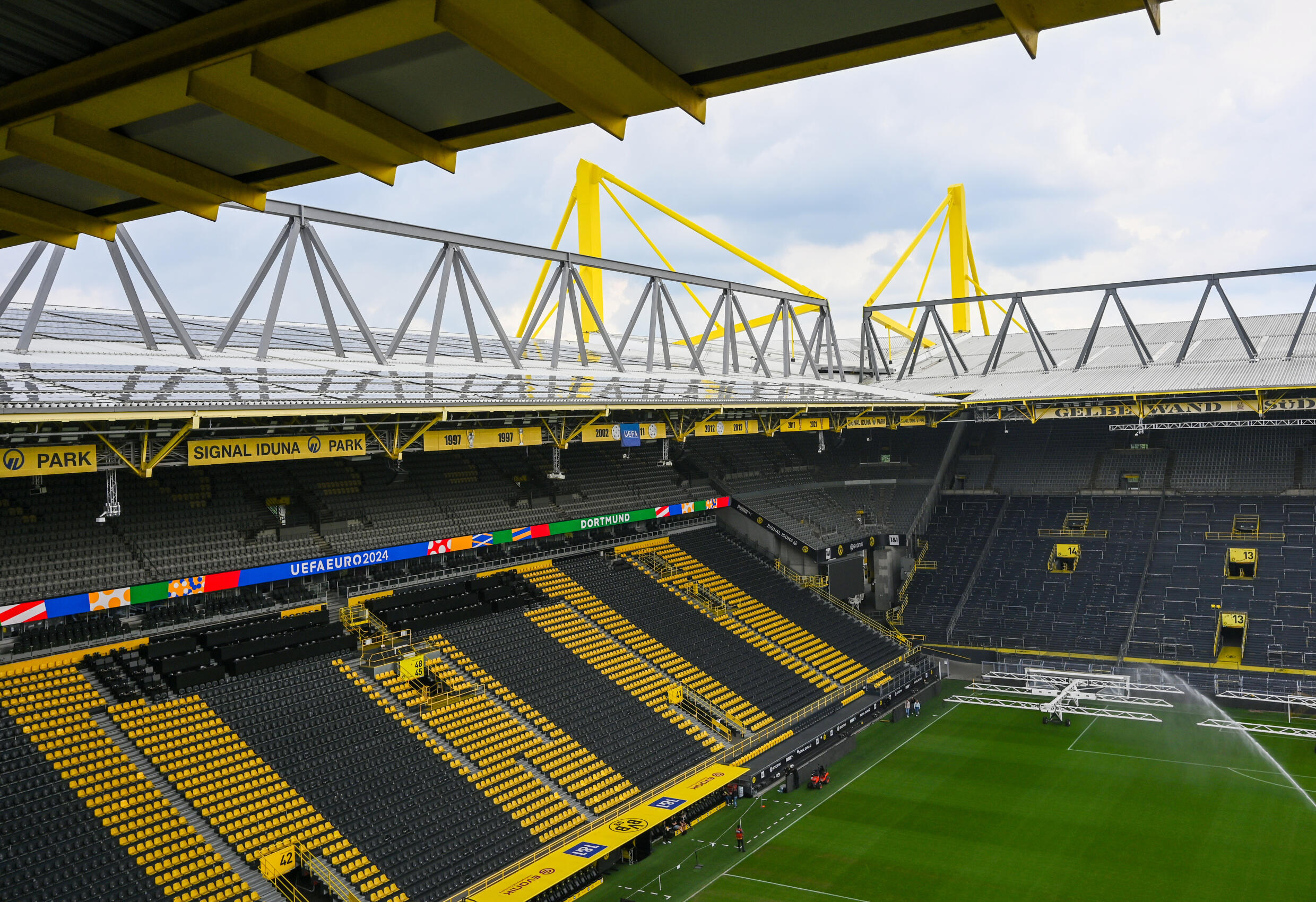 Westfallenstadion w Dortmundzie jest jednym z dziesięciu światowej klasy obiektów, które będą gospodarzami Euro 2024