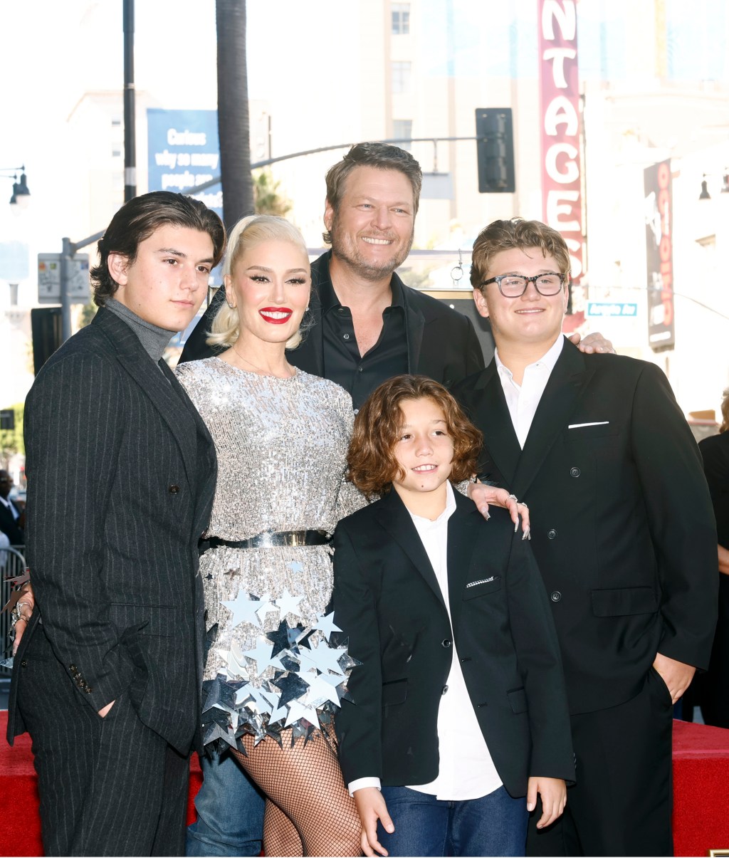 Gwen Stefani z synami i Blakiem Sheltonem