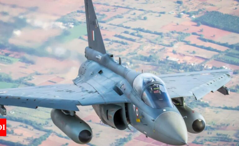 Tejas: Centrum zatwierdza zakup 97 kolejnych myśliwców Tejas, zakup 156 śmigłowców Prachand w ramach wzmocnienia megaobrony |  Wiadomości z Indii