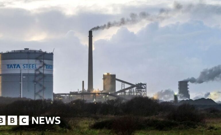 Port Talbot: Wielkie piece Tata Steel zostaną zamknięte, a przewidywana utrata miejsc pracy to 3000 osób