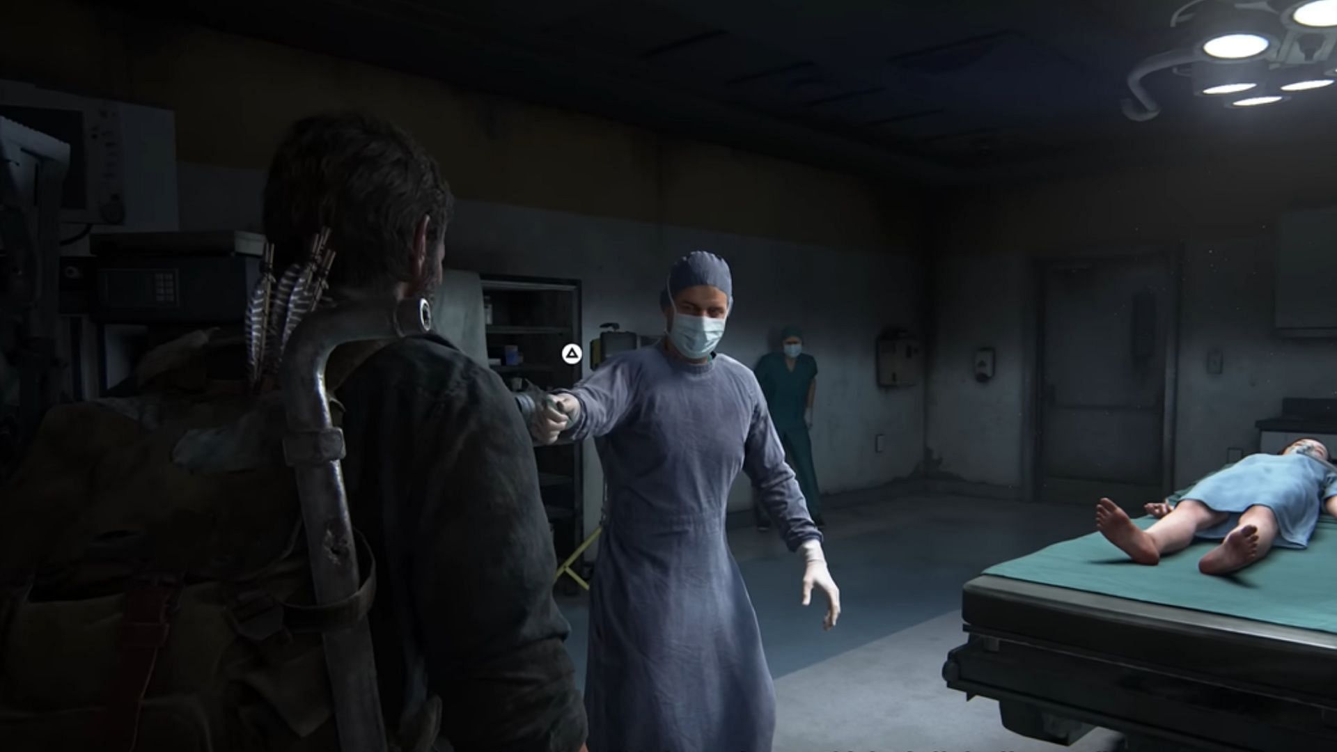 Joel wpada na salę operacyjną w The Last of Us (zdjęcie: Sony Interactive Entertainment)