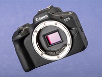 Recenzja Canon EOS R100: Bezlusterkowiec w stylu rebeliantów, tani, ale oszczędny
