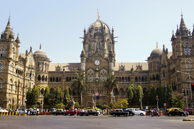 Chhatrapati Shivaji Maharaj Terminus w Bombaju w Indiach to miejsce wpisane na Listę Światowego Dziedzictwa UNESCO /MARK WILLIAMSON/Science Photo Library /East News