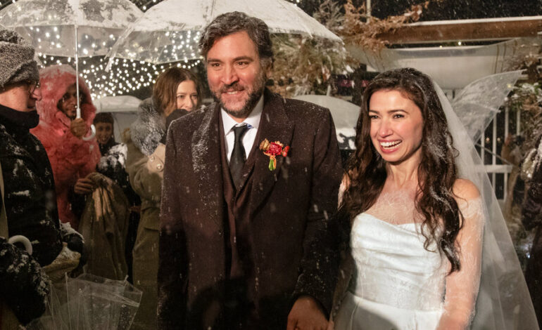 Gwiazda „Jak poznałem waszą matkę” Josh Radnor bierze ślub podczas zimowej burzy