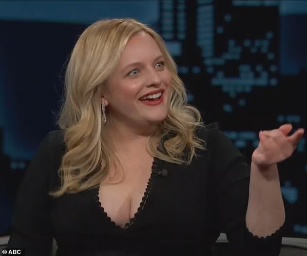 Elisabeth Moss potwierdziła, że ​​jest w ciąży z pierwszym dzieckiem podczas występu w programie Jimmy Kimmel Live!  w środę