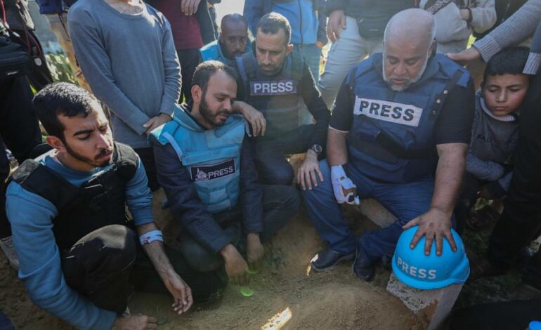 Dziennikarz Al Jazeera ubolewa nad synem zabitym w izraelskim ataku w Gazie: „On był moją duszą”