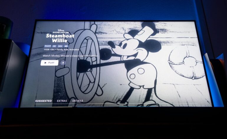 Disney wycofuje roszczenie dotyczące praw autorskich do filmu „Steamboat Willie” w YouTube w związku z wejściem Myszki Miki do domeny publicznej