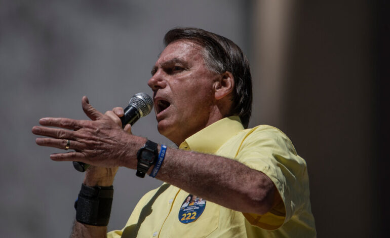 Bolsonaro i jego sojusznicy planowali zamach stanu, twierdzi brazylijska policja