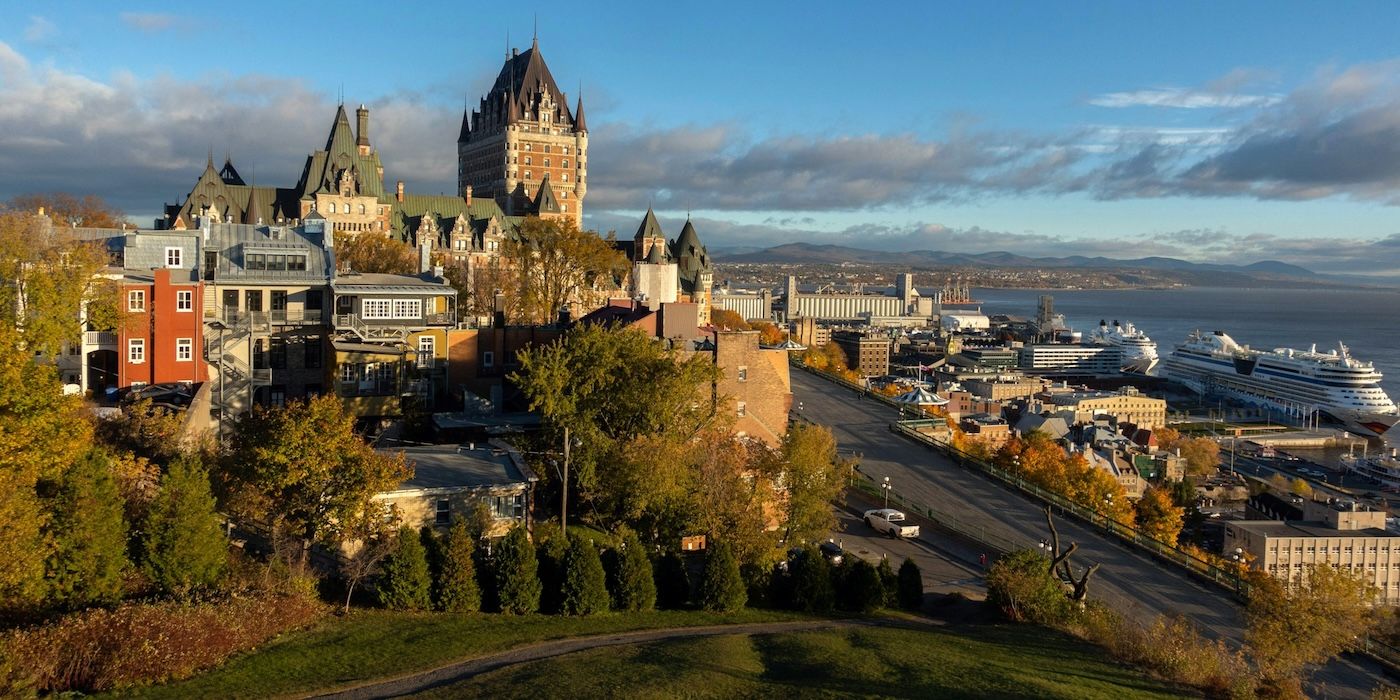 Panoramę miasta Quebec rano