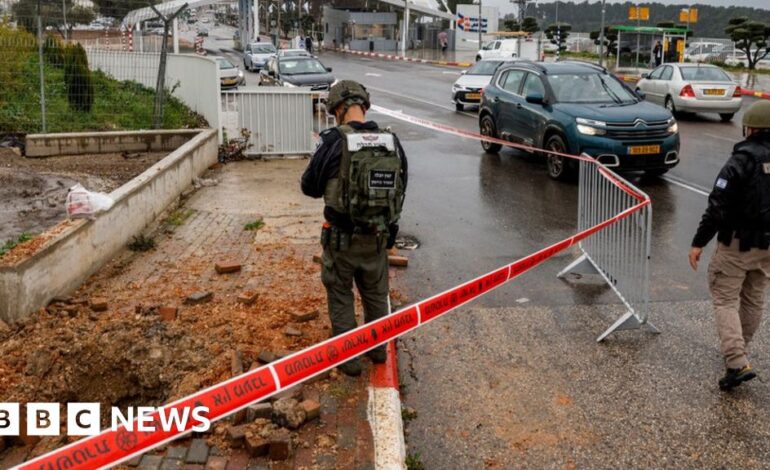 Izrael przeprowadza „szerokie” ataki w Libanie po tym, jak rakiety uderzyły w bazę wojskową