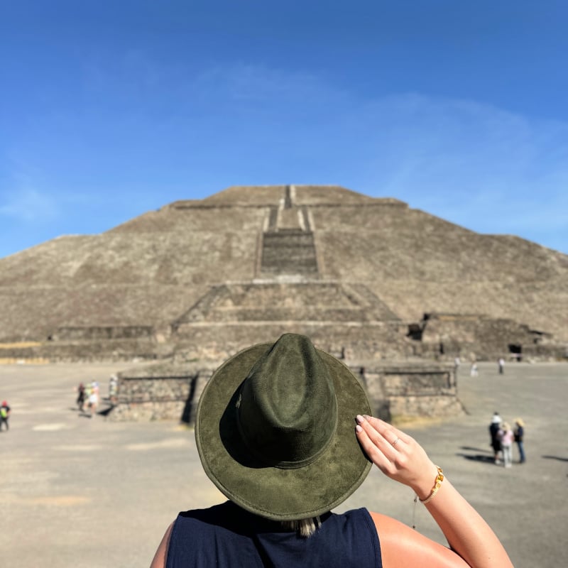 Kobieta w Teotihuacan niedaleko Meksyku