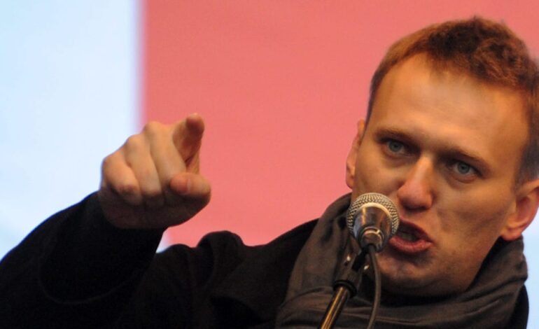 Nawalny był bliski uwolnienia w porozumieniu z Putinem, kiedy umarł: Staffer