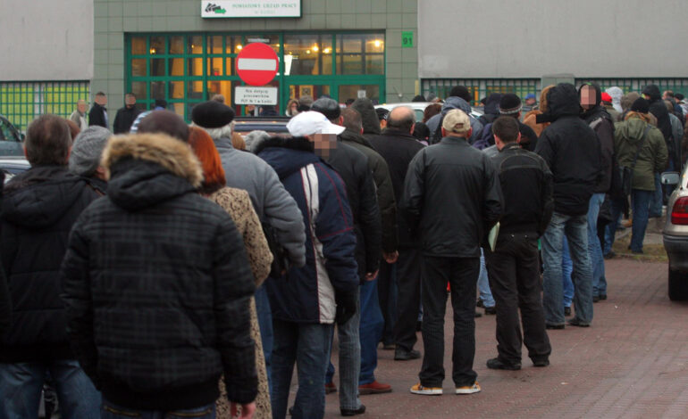 Zasiłek dla bezrobotnych i dodatek aktywizacyjny 2024 r. Stawki pójdą w górę