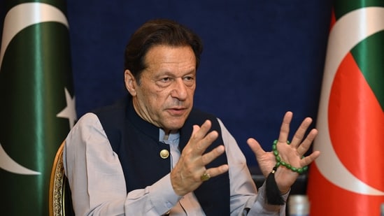 Były premier Pakistanu Imran Khan (AFP)