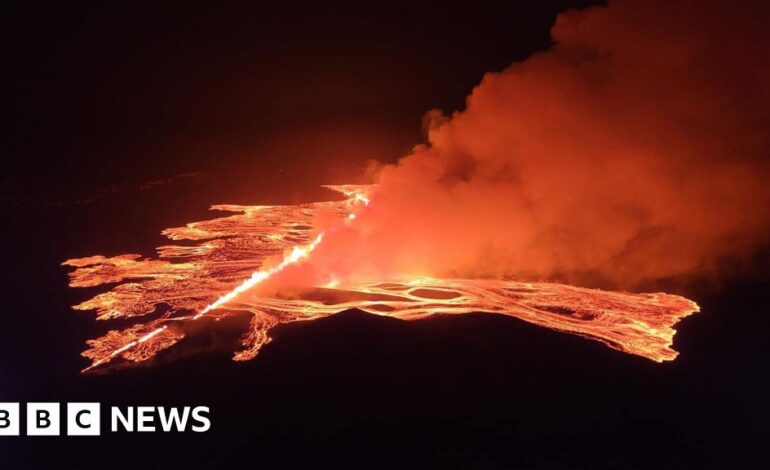 Ewakuacja Islandii po tym, jak wulkan ponownie wypluwa lawę