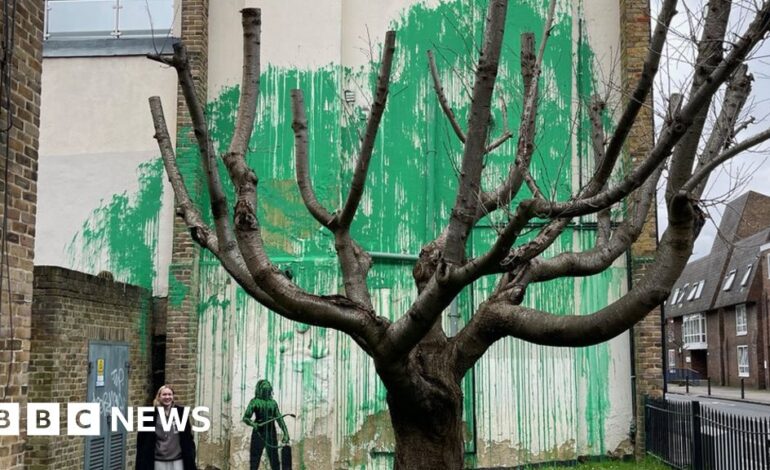 Spekulacje Banksy stoi za nowym muralem z drzewami na londyńskiej ulicy