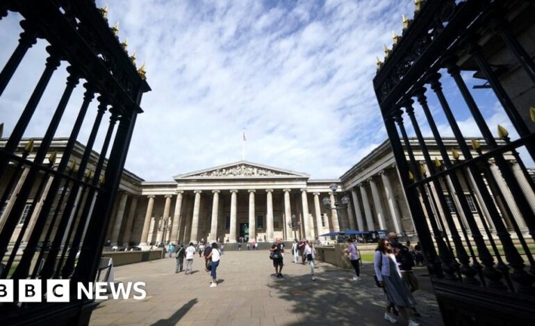 Według British Museum złodziej sprzedał skradzione klejnoty co najmniej 45 kupującym w serwisie eBay