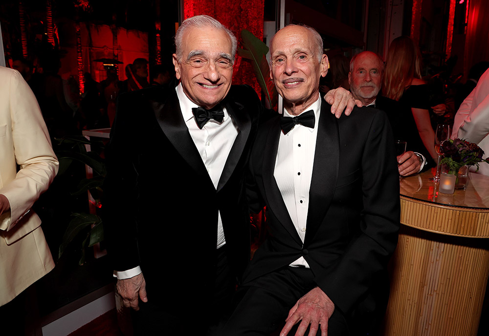 Martin Scorsese i John Waters biorą udział w imprezie Oscarowej Vanity Fair 2024, której gospodarzem jest Radhika Jones w Wallis Annenberg Center for the Performing Arts, 10 marca 2024 r. w Beverly Hills w Kalifornii.