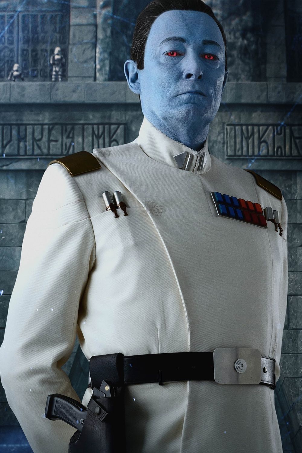 Lars Mikkelsen jako Wielki Admirał Thrawn w beztekstowym plakacie Ahsoki
