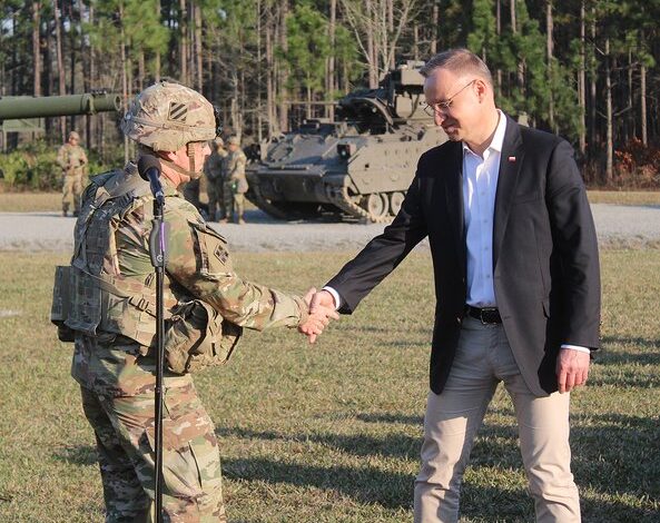 Prezydent Polski odwiedza Fort Stewart, dzięki 3rd ID