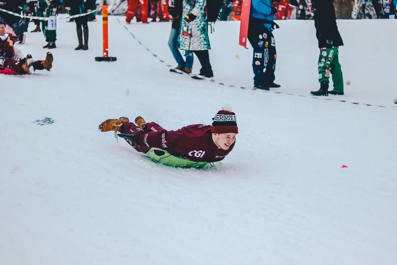 Pełna radości Finlandii: sporty zimowe w Helsinkach