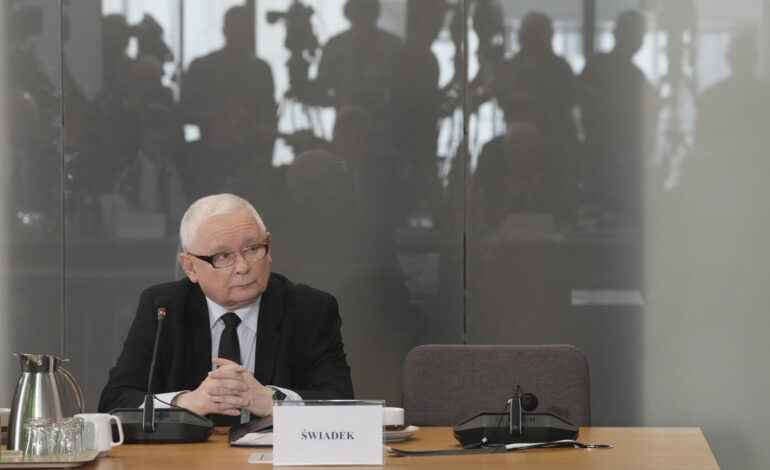 Były premier Kaczyński mówi, że Polska potrzebowała oprogramowania szpiegującego, ale jego szczegóły nie interesowały