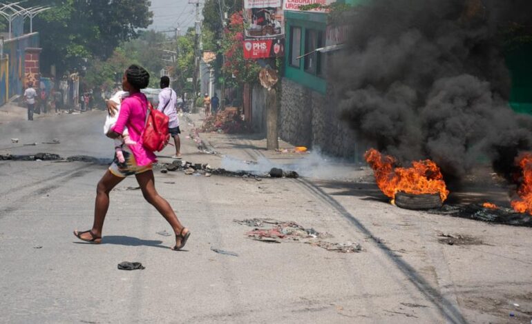 W obliczu zamkniętych portów i istniejącego już kryzysu głodowego na Haiti kończy się czas: notatnik reportera