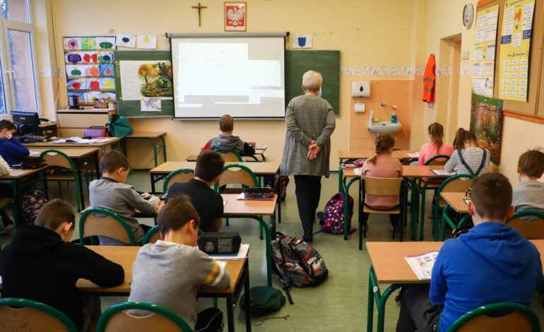 Dlaczego Polska pozbyła się zadań domowych w szkołach podstawowych?