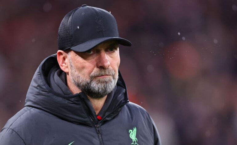 Jurgen Klopp może dokonać dwóch kluczowych zmian w Man Utd, gdy Liverpool doznaje poważnych kontuzji