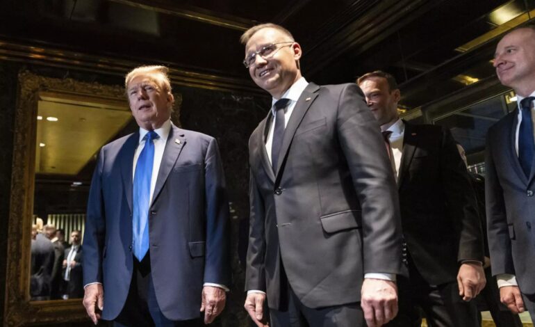 Prezydent Polski będzie kolejnym przywódcą, który odwiedzi Donalda Trumpa, w oczekiwaniu na jego powrót przez sojuszników