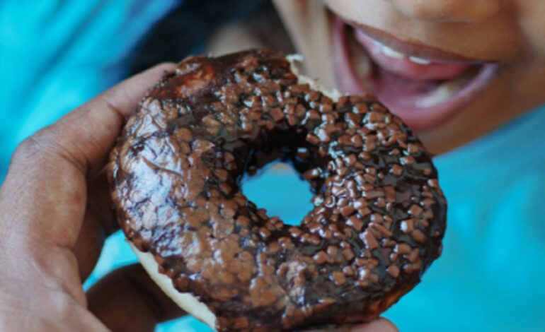 „Cukier zamienia się w tłuszcz w wątrobie i może mieć wpływ na dzieci już w wieku 9 lat”