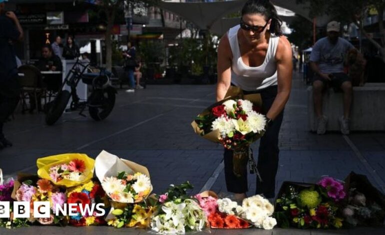 Atak na centrum handlowe Westfield Bondi: Policja zidentyfikowała podejrzanego z użyciem noża w Sydney