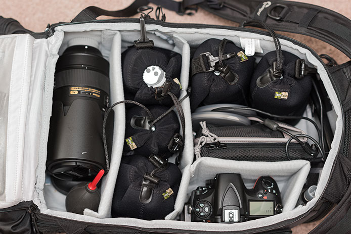 torba na aparat, maksymalne wykorzystanie torby, podróże, fotografia, etui na obiektyw, lowepro protactic 450 aw