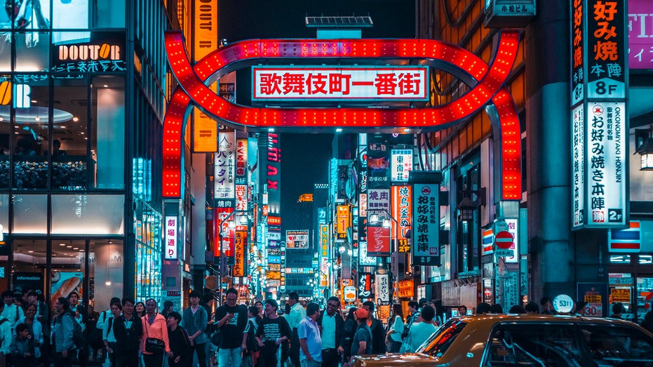Ruchliwa ulica w Tokio
