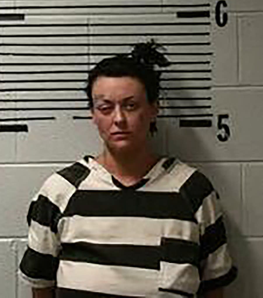 Kelley przebywa w więzieniu hrabstwa Elmore w Wetumpka w stanie AL za kaucją w wysokości 2000 dolarów.  Więzienie hrabstwa Elmore/MEGA