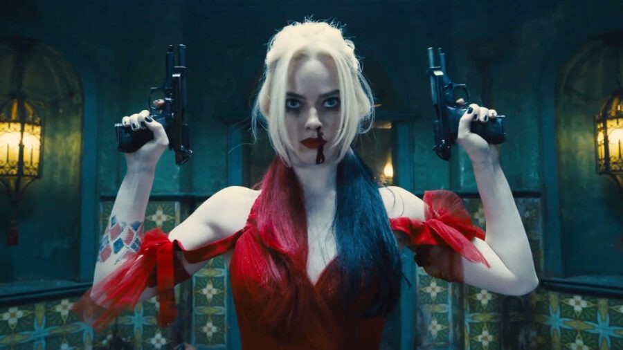 Margot Robbie jako Harley Quinn w kadrze z filmu Legion samobójców